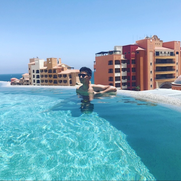 Meet your Posher, David - Picture 1 of 1